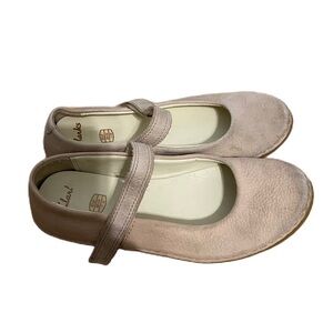 Clarks Leather Mary Jane Flats 10.5 Kids Girls Shoes